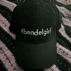 Henri Bendel hat